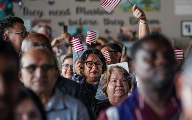 La inmensa comunidad hispana en EE.UU.: más diversa que nunca